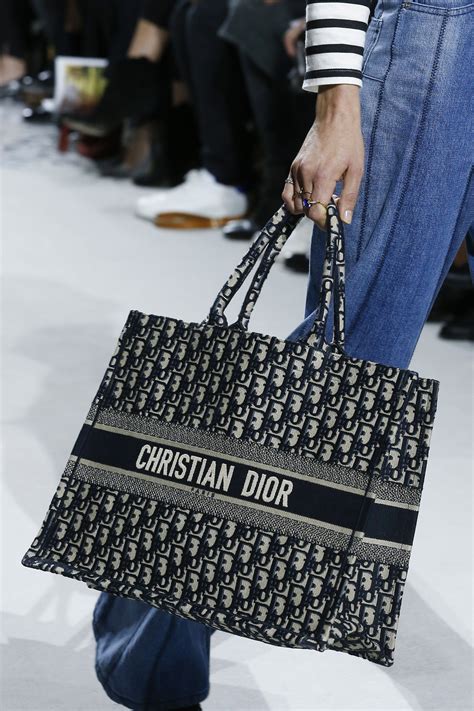 shopper dior style